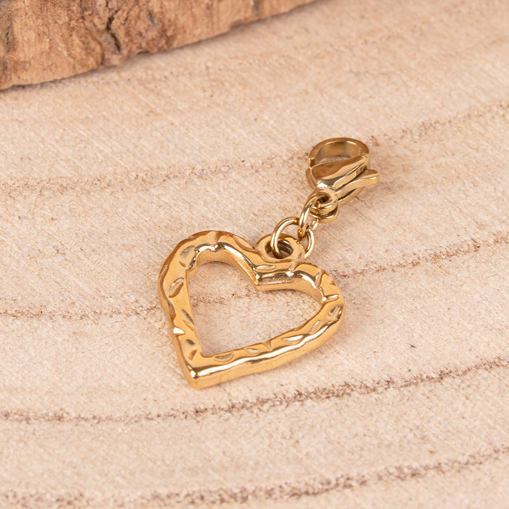 HAMMERED HEART PENDANT CHARM