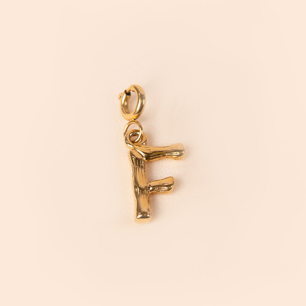 CHARM LETTERE PICCOLE IRREGOLARI