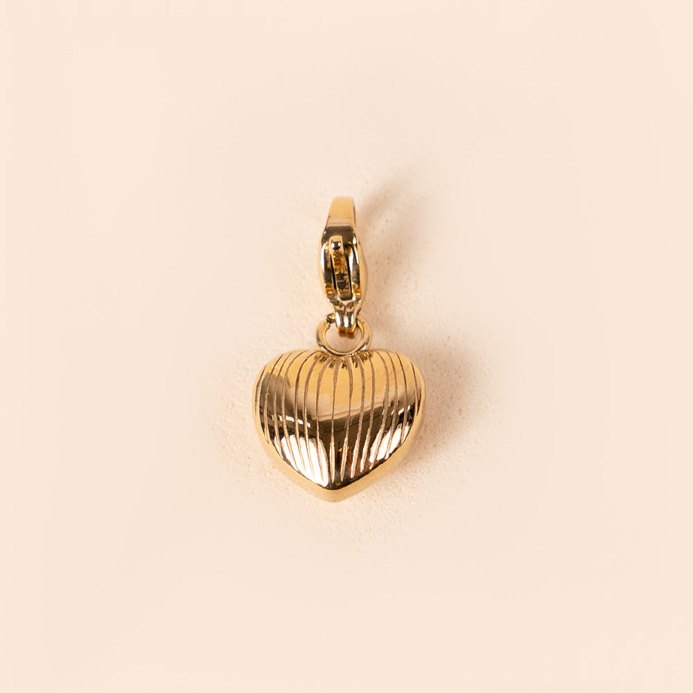 CHARM CUORE RIGATO