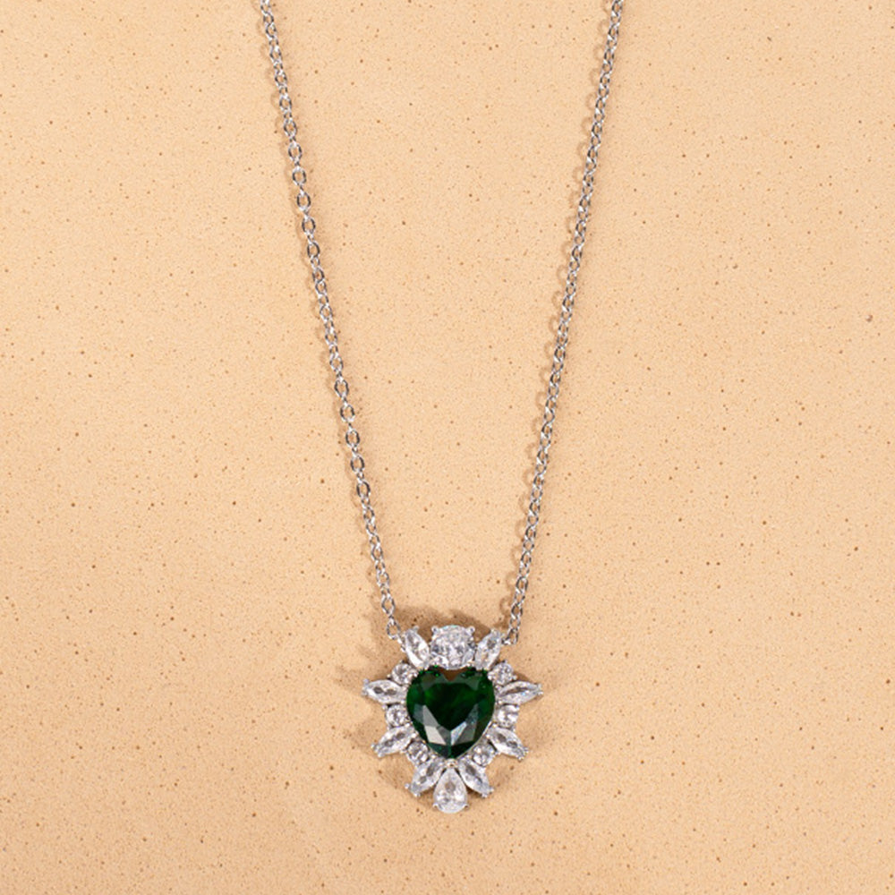 HEART STONE CHOKER NECKLACE WITH RHINESTONE AROUND