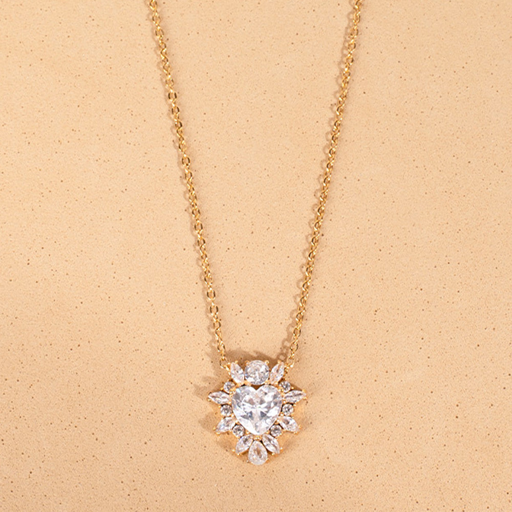 HEART STONE CHOKER NECKLACE WITH RHINESTONE AROUND