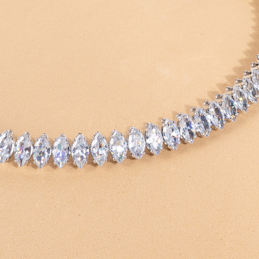 SEMI-RIGID CHOKER NECKLACE WITH RICE GRAINS RHINESTONE