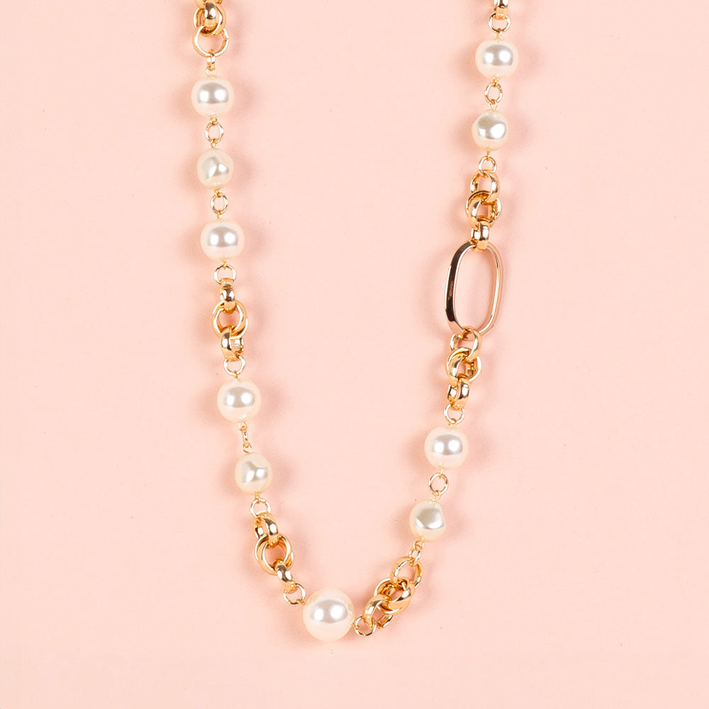 COLLANA LUNGA CON CATENA A MAGLIE CIRCOLARI E PERLE DI DIVERSE DIMENSIONI