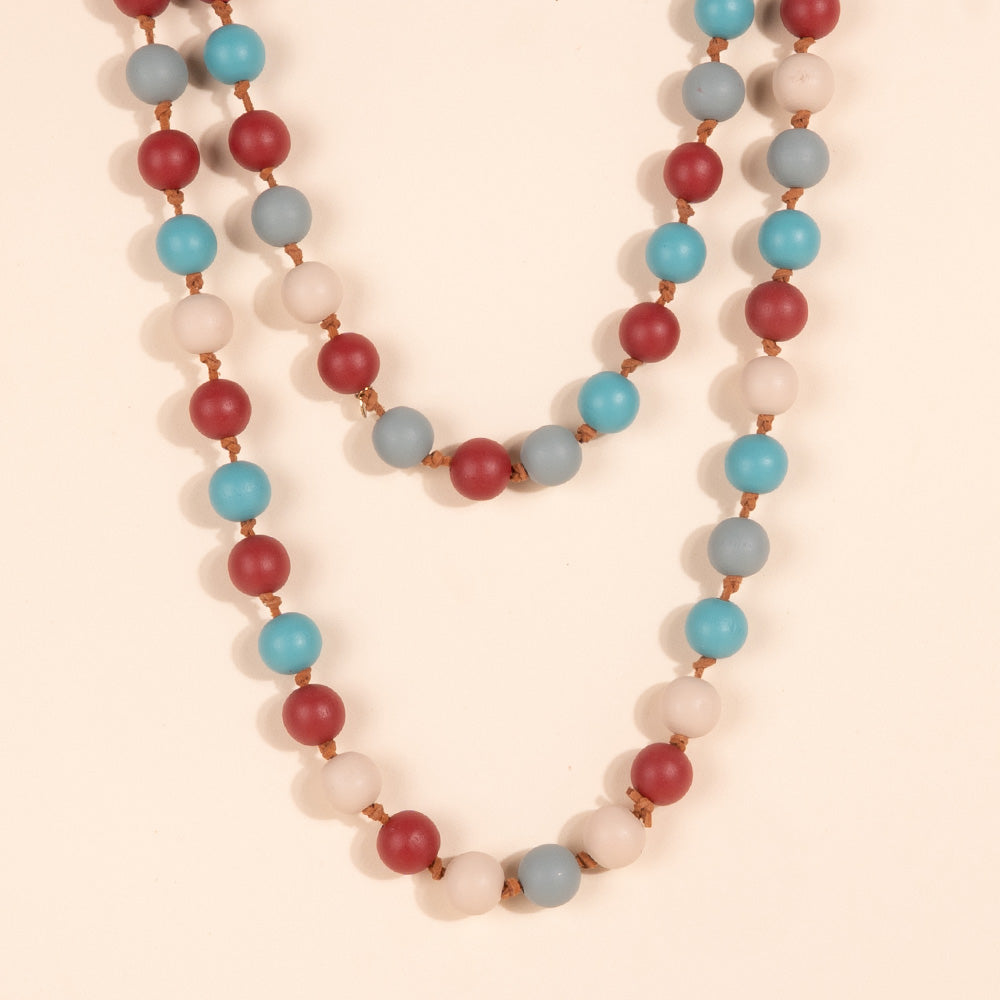 LONG NECKLACE WITH WOODEN SPHERES
