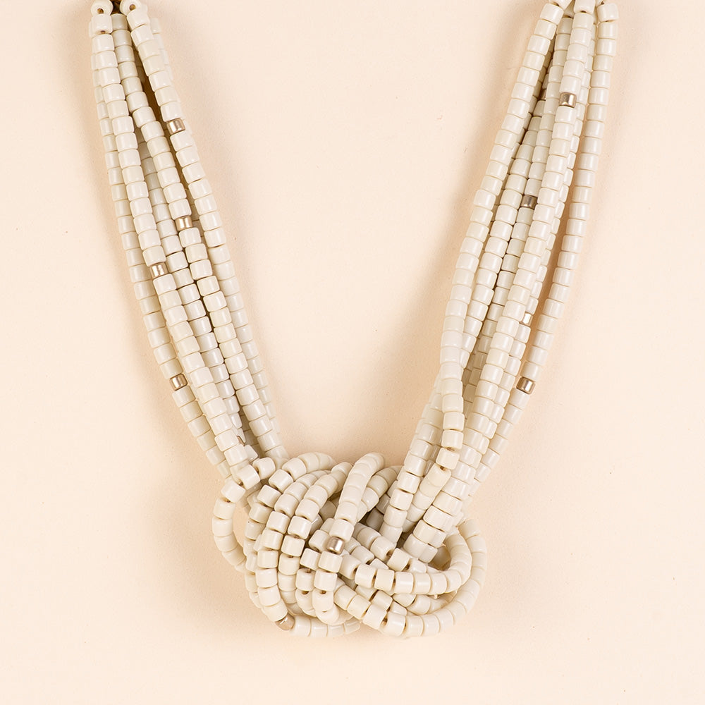 CHOKER NECKLACE WITH BEADS AND CENTRAL KNOT