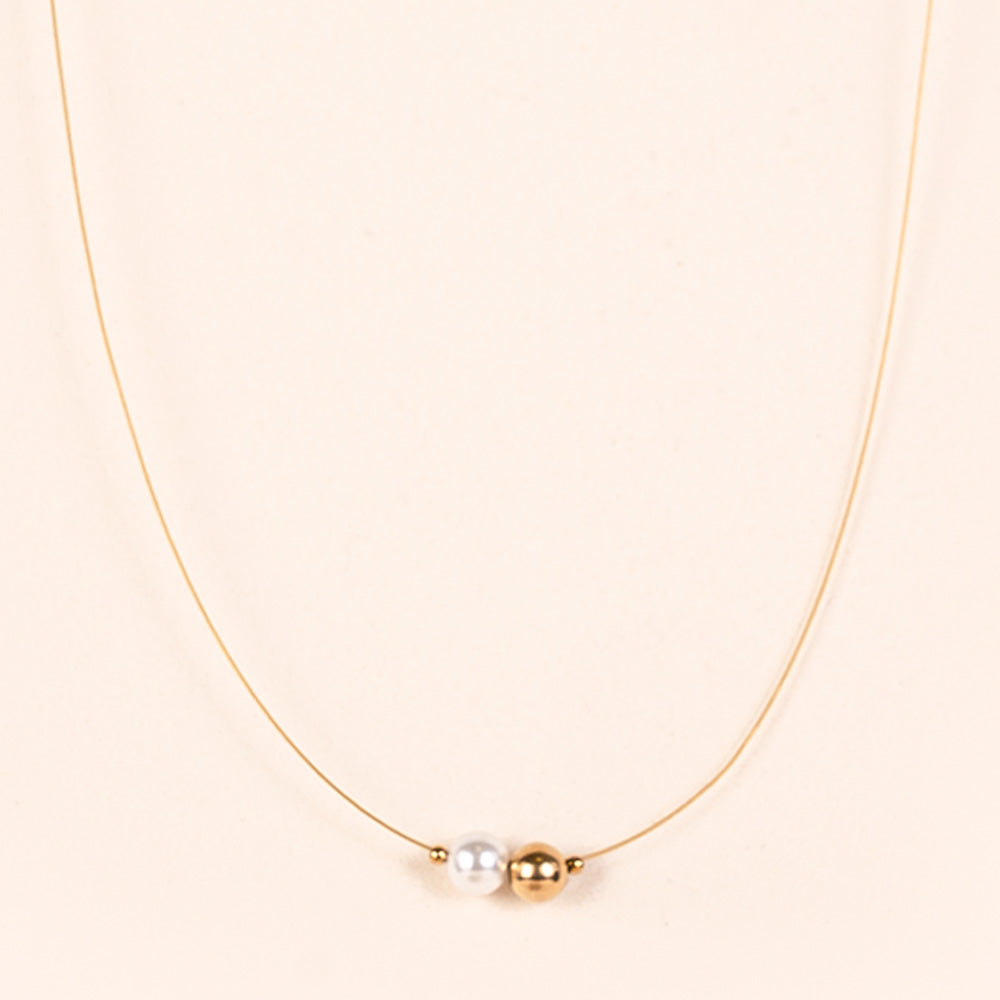 THIN CHOKER NECKLACE WITH SPHERE AND PEARL