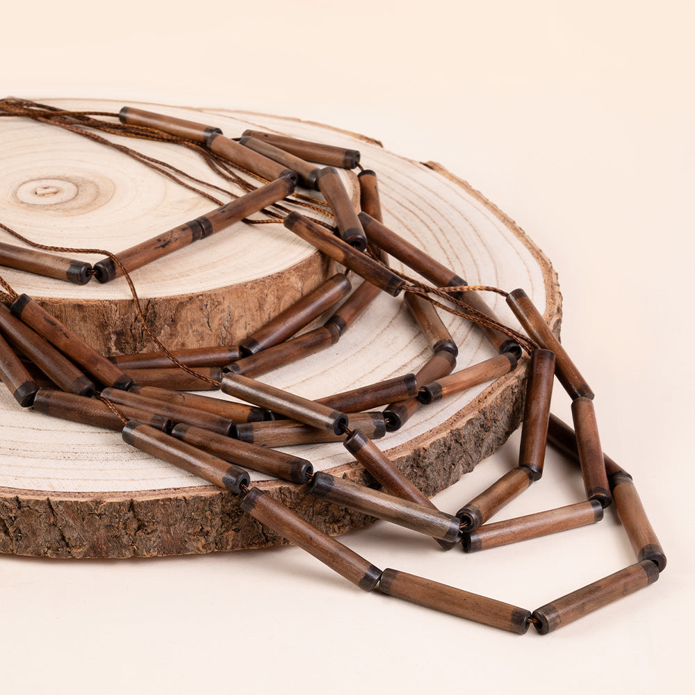 COLLANA LUNGA CON CILINDRI LUNGHI IN LEGNO