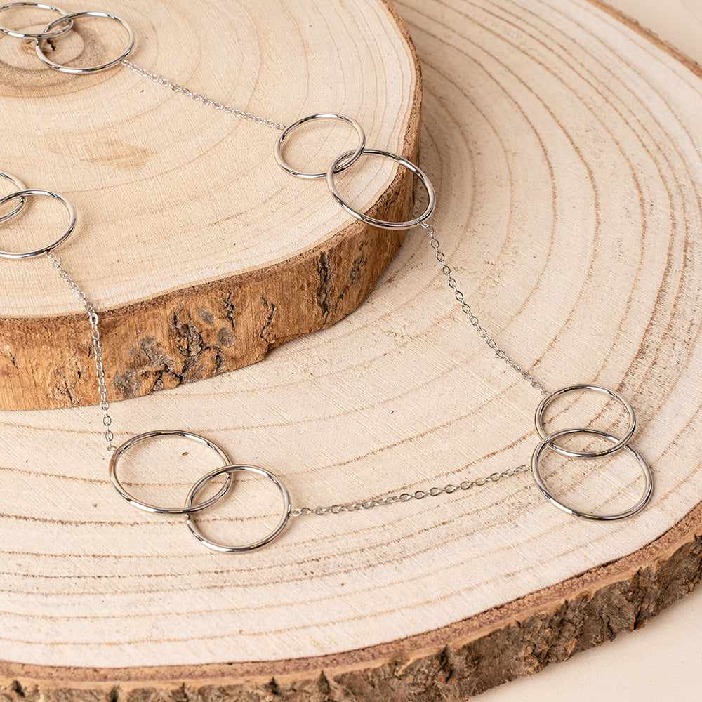 COLLANA LUNGA CON CERCHI INTRECCIATI