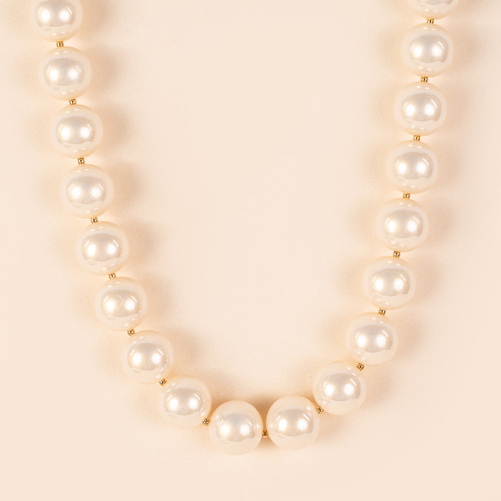 CHOKER NECKLACE WITH SHINY MIRROR PEARLS