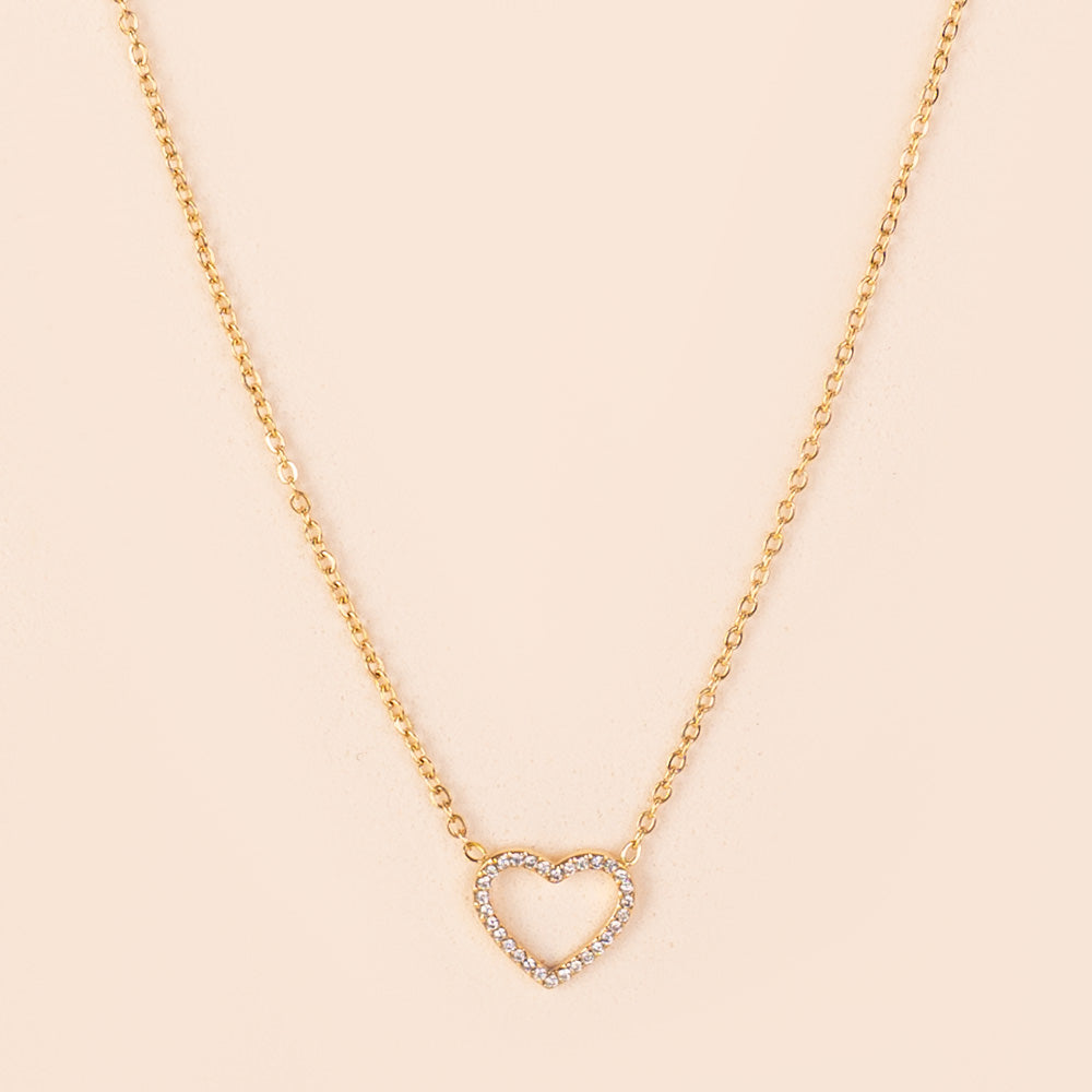 THIN CHAIN NECKLACE WITH RHINESTONE HEART