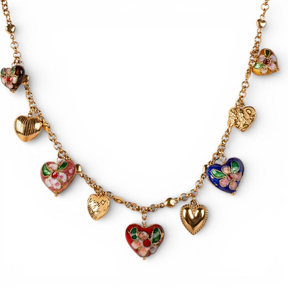 COLLANA CON CUORI LAVORATI PENDENTI