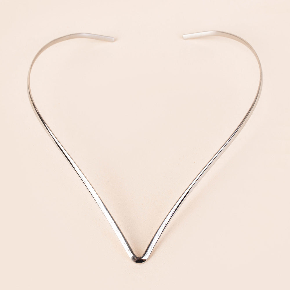 COLLANA RIGIDA A V ARROTONDATA