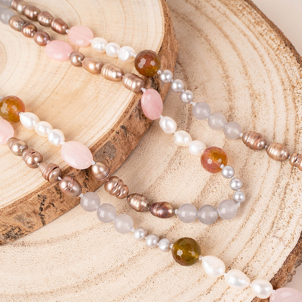 COLLANA LUNGA CON PERLE E PIETRE