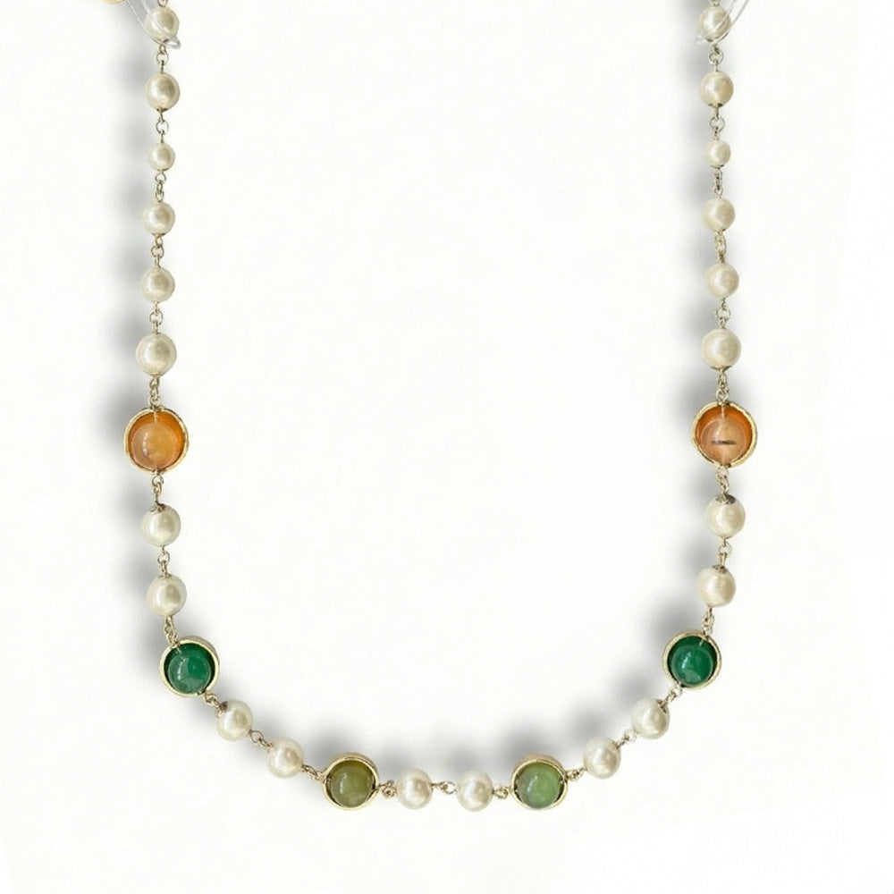 COLLANA LUNGA CON PERLE E SFERE COLORATE MOBILI