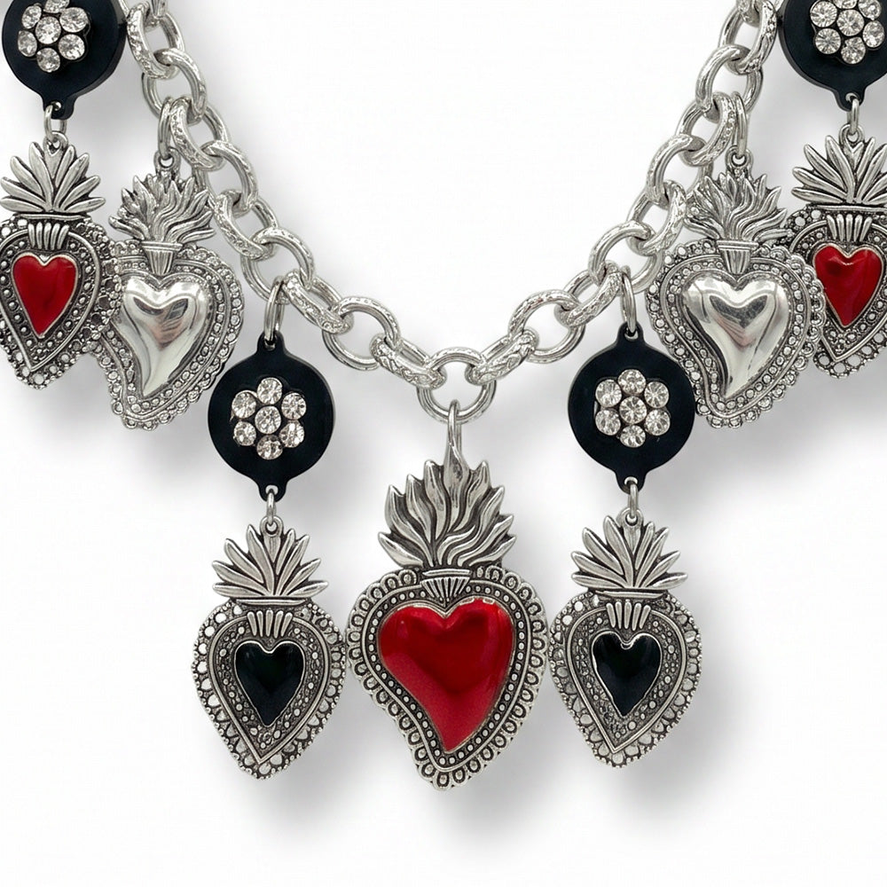COLLANA CON CUORI SACRI E STRASS