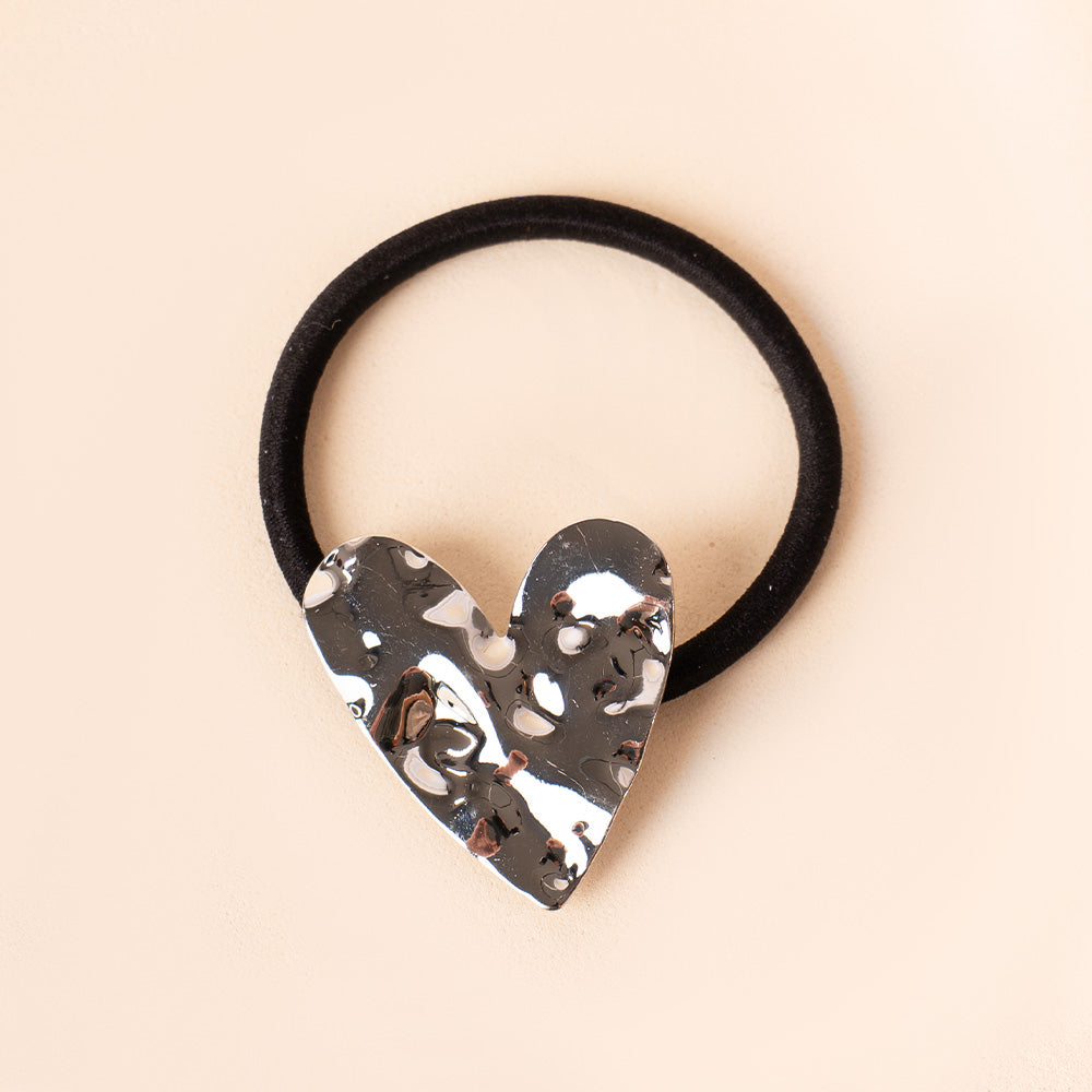ELASTICO PER CAPELLI GIOIELLO CON CUORE MARTELLATO