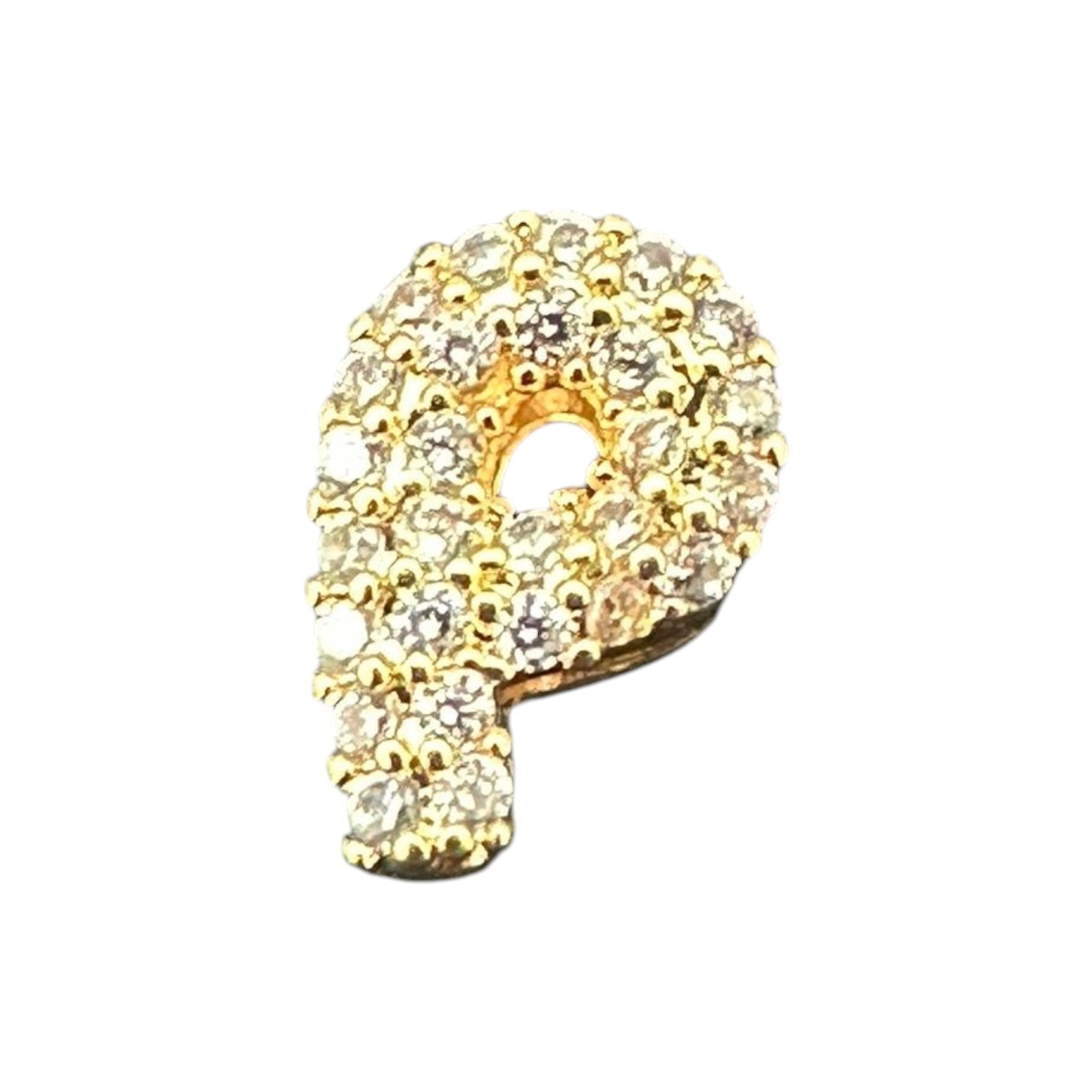Charm Fanatikerie a forma di lettera P bombata color oro, decorata con luminosi strass incastonati