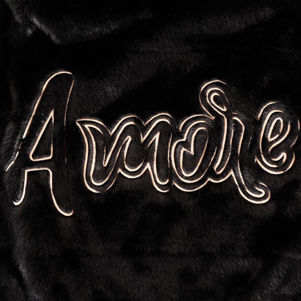 GIACCA CORTA CON CAPPUCCIO E SCRITTA "AMORE" SUL RETRO