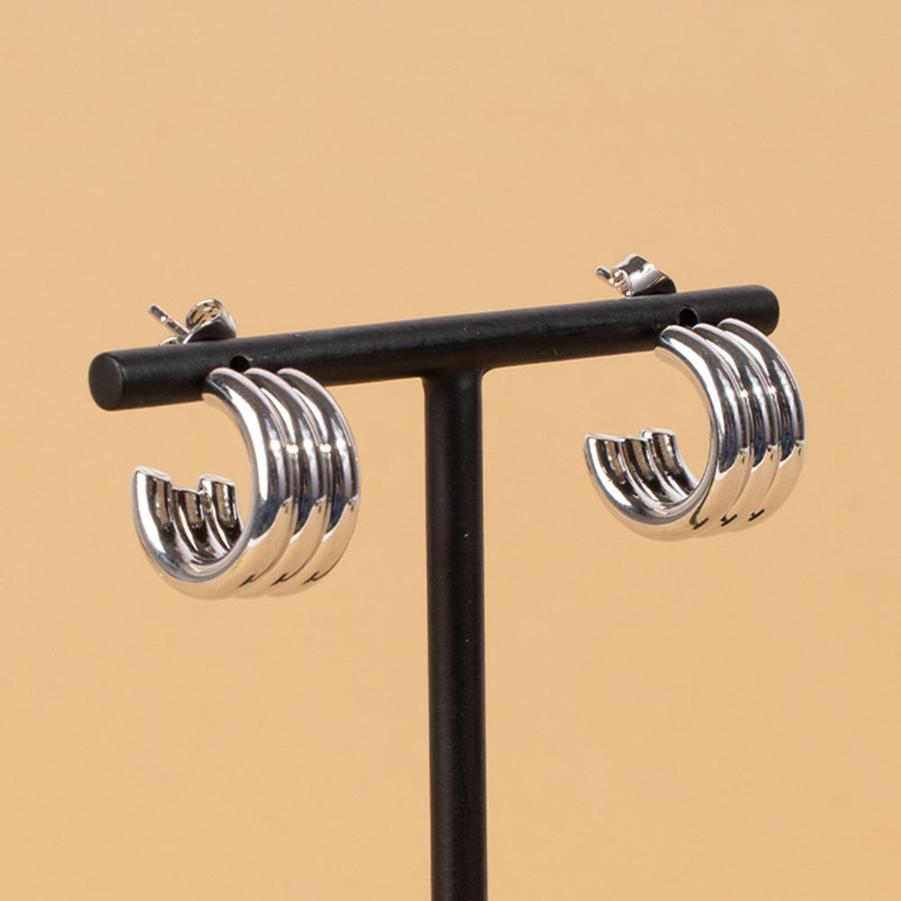 ORECCHINI A SEMICERCHIO CON TRE BANDE