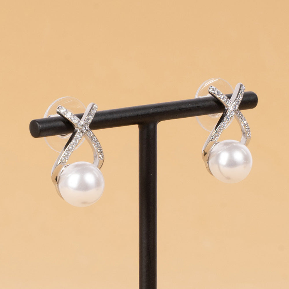 ORECCHINI A LOBO CON PERLA E STRASS AD X