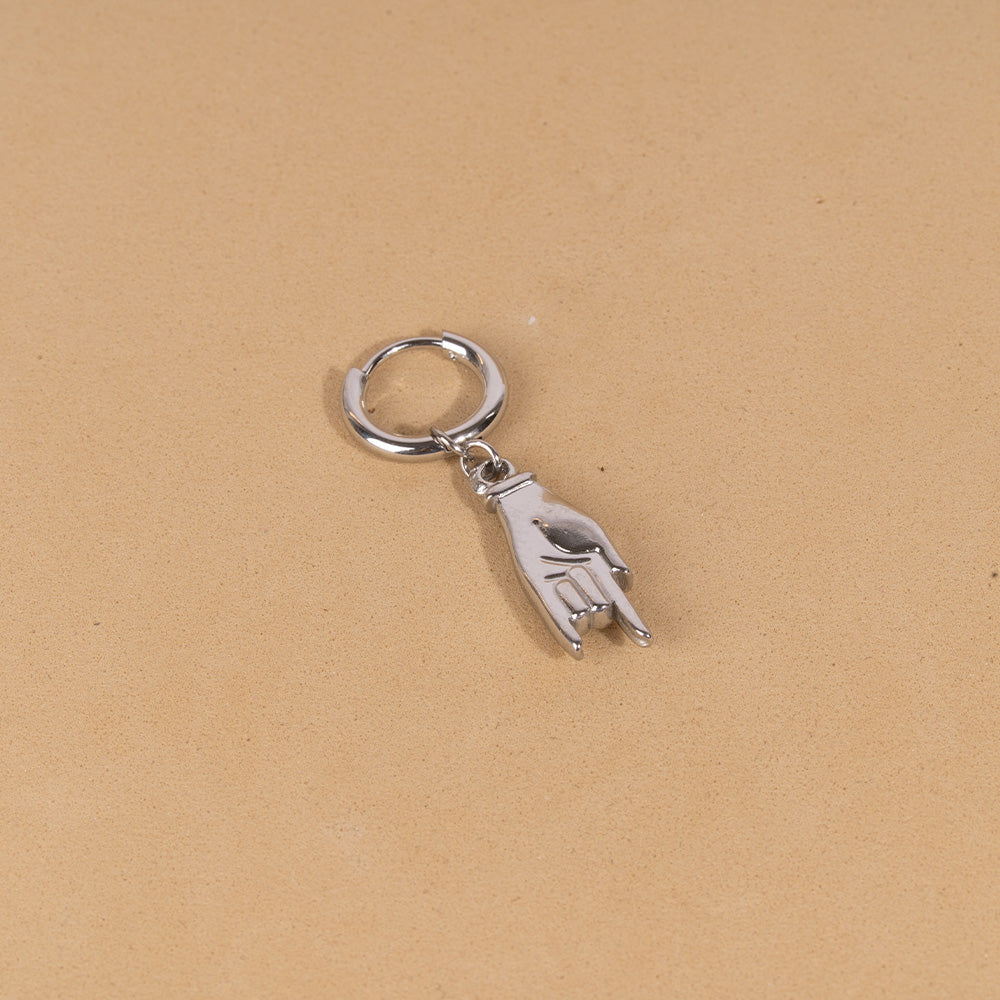SINGLE EARRING WITH LUCKY PENDANT