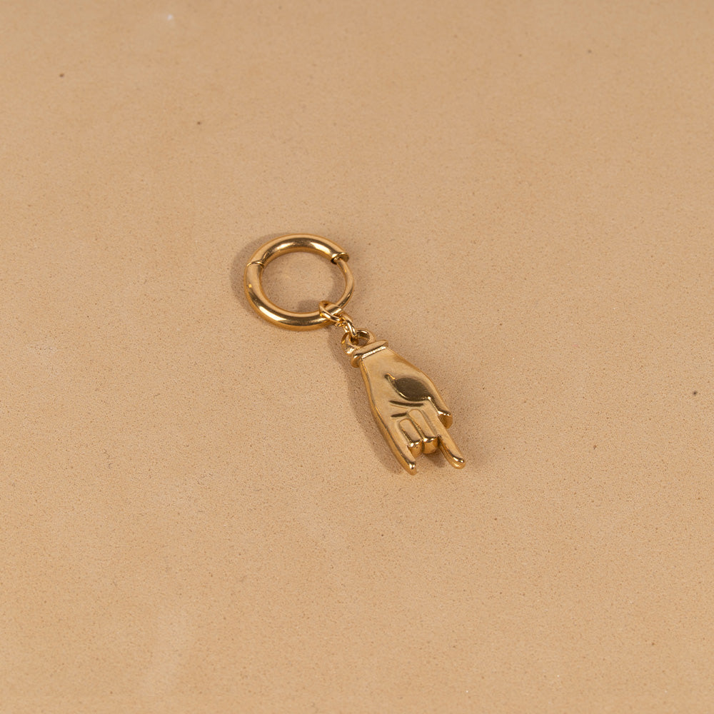 SINGLE EARRING WITH LUCKY PENDANT