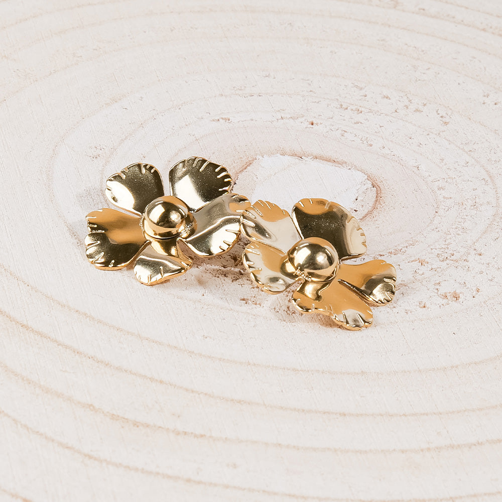 FLOWER SHAPE STUD EARRINGS