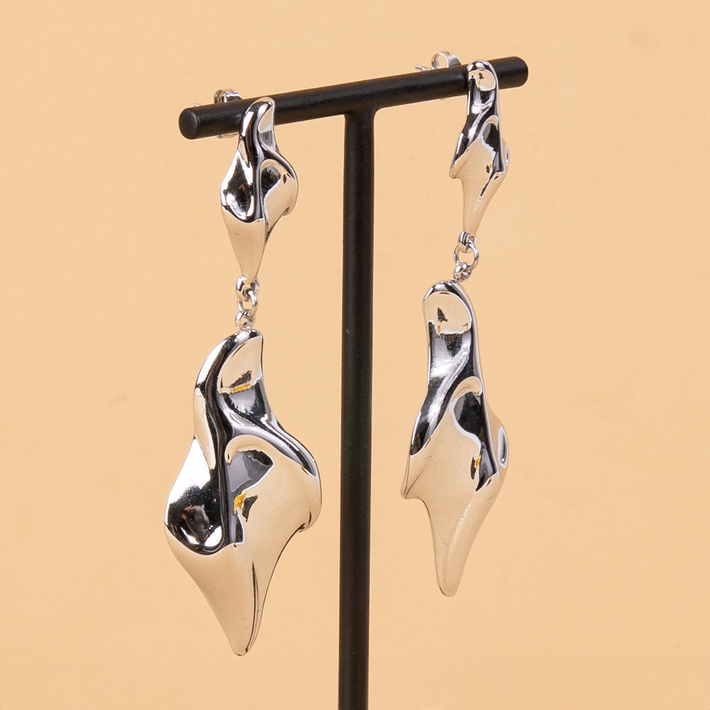 DOUBLE LEAF SHAPE STUD EARRINGS