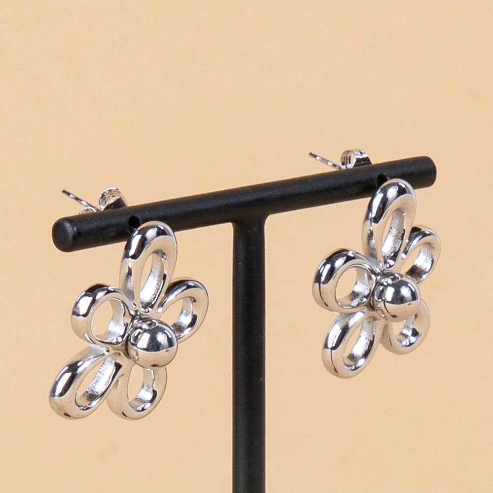 FLOWER SHAPE STUD EARRINGS