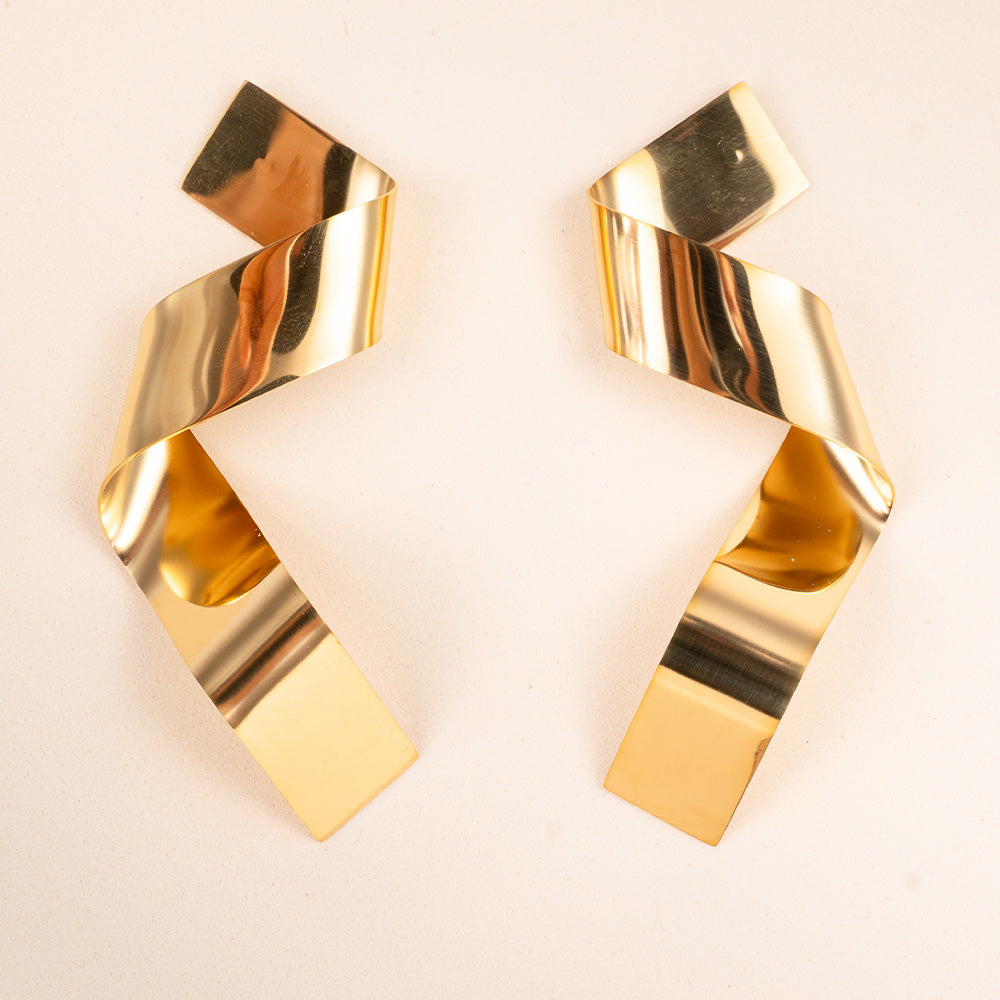 ORECCHINI PENDENTI A RICCIOLO