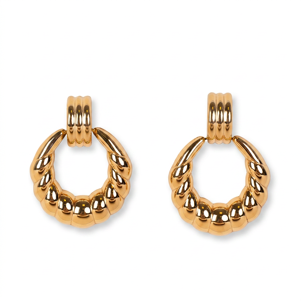 DANGLING EARRINGS MADE UP OF DIFFERENT STRUCTURES
