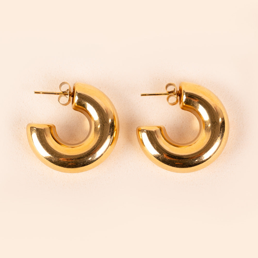 EARRINGS WITH SEMI CIRCLE OFTEN SMALL