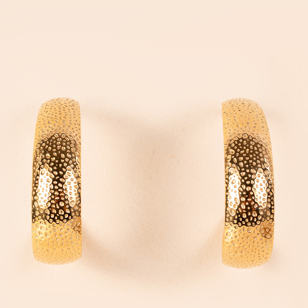DOTTED SEMI-CIRCLE DANGLING EARRINGS