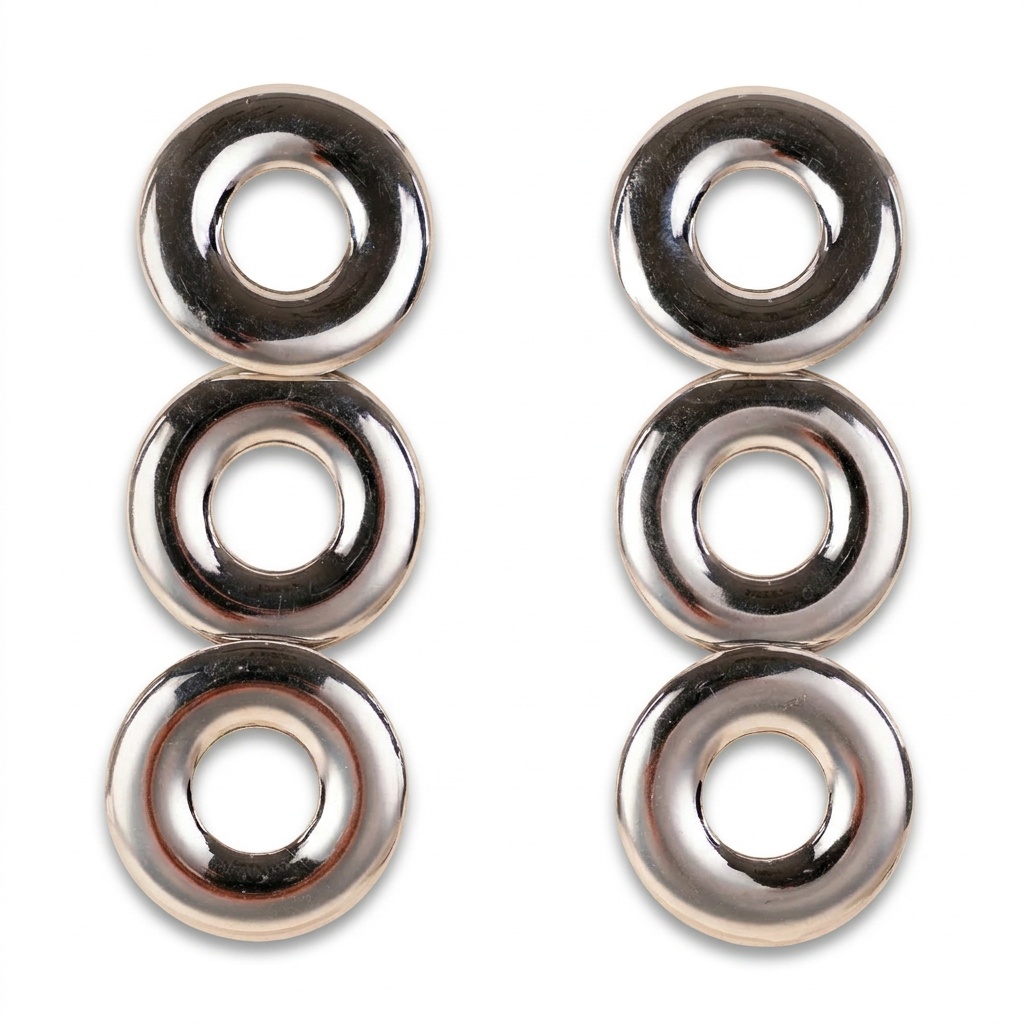 DANGLING EARRINGS WITH THREE SAME DISCS