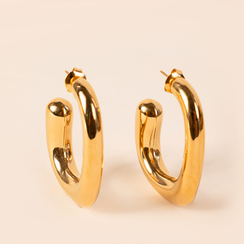 SQUARE EARRINGS WITH UNEVEN THICKNESS