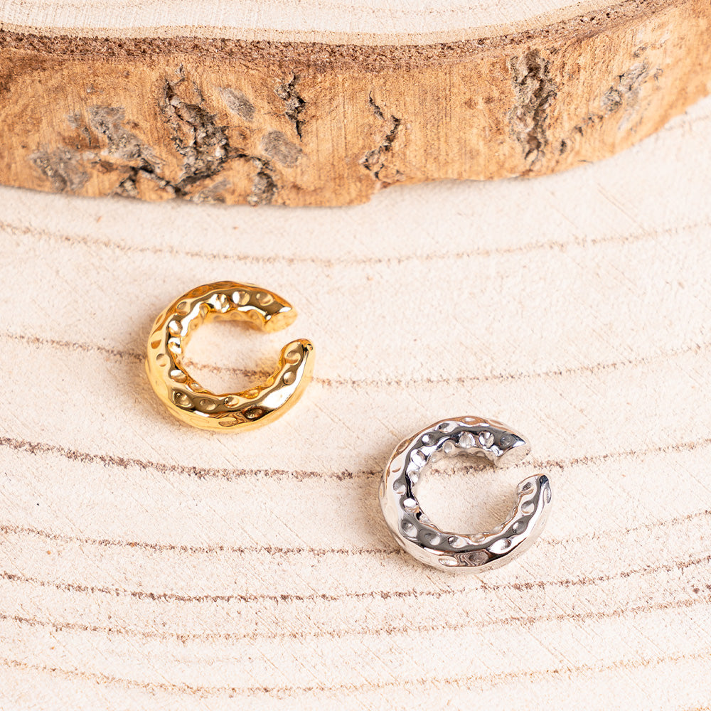 SIMPLE HAMMERED EARCUFF EARRING