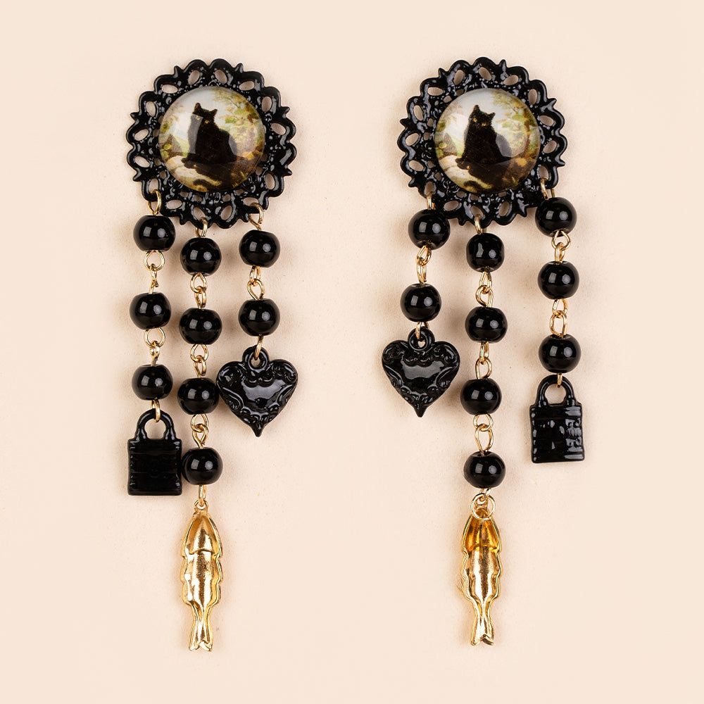 ORECCHINI PENDENTI CON IMMAGINE DI GATTO NERO SUL LOBO