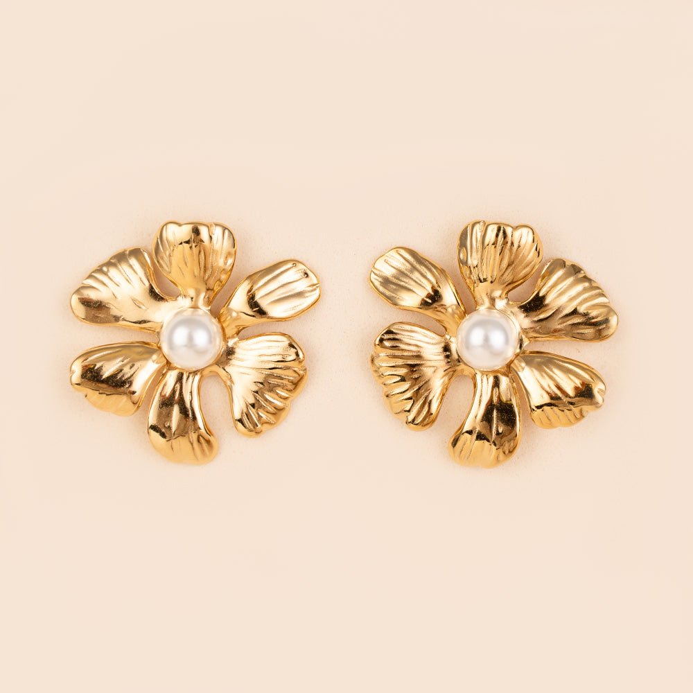 ORECCHINI A FIORE CON PERLA CENTRALE