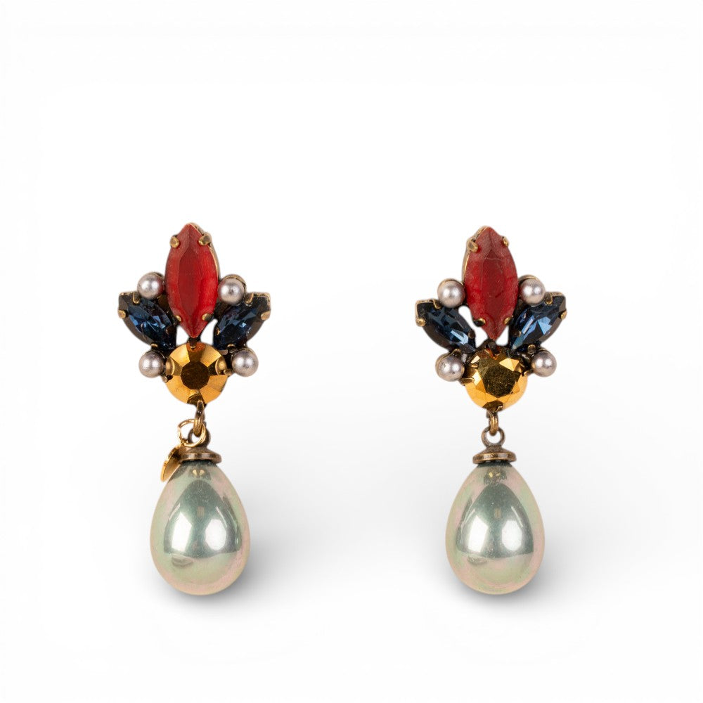 ORECCHINI PENDENTI CON PIETRE E PERLE