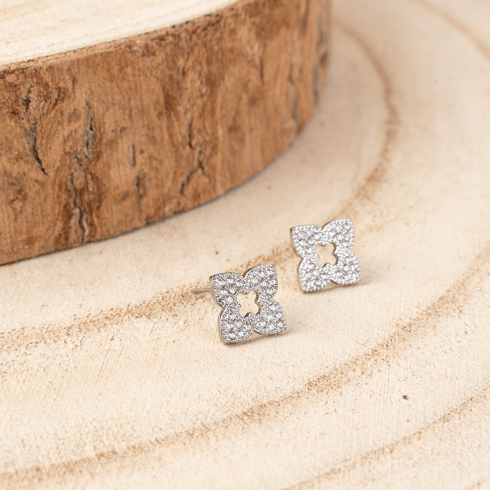 ORECCHINI A LOBO A FIORE CON STRASS