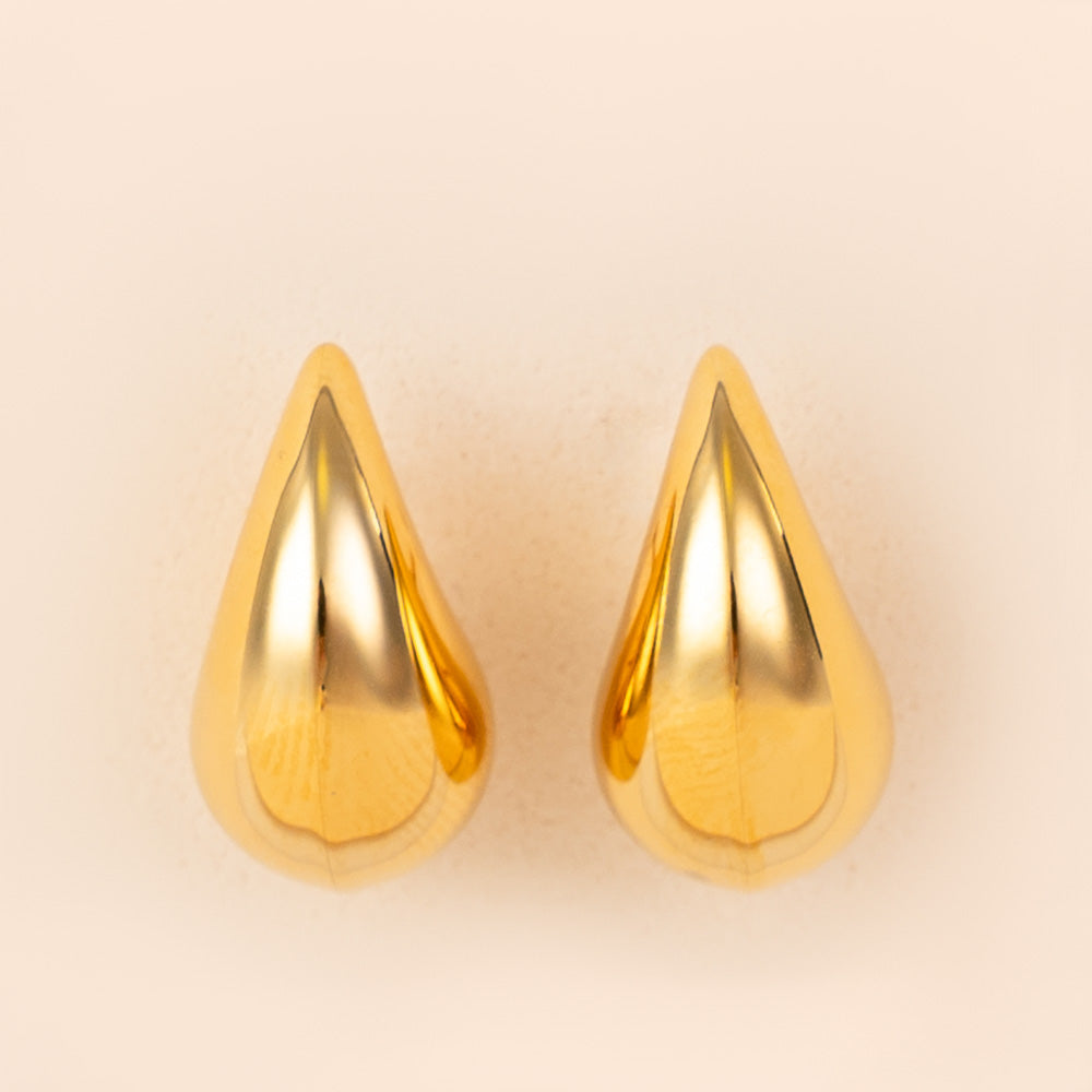 ORECCHINI A LOBO A GOCCIA DA 18 MM