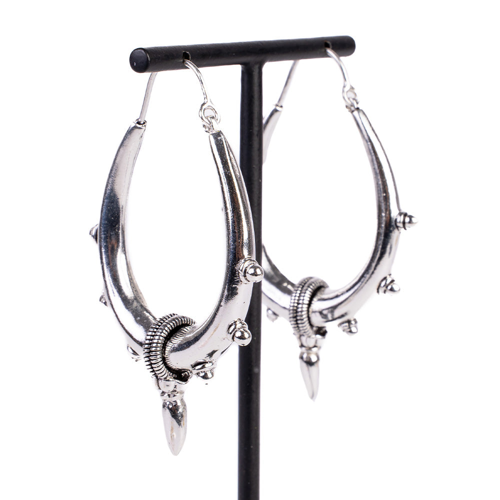 ORECCHINI OVALI CON BORCHIE