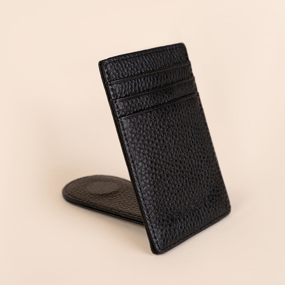 PORTACARTE VERTICALE CON CALAMITA IN PELLE MARTELLATA