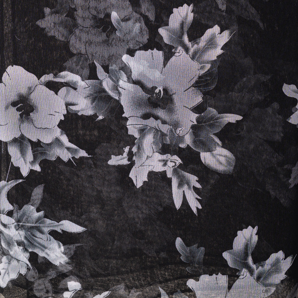 LIGHT SCARF WITH FLOWERS