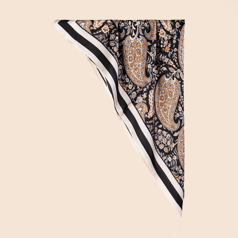 SQUARE SCARF WITH A CASHMERE-LIKE PATTERN