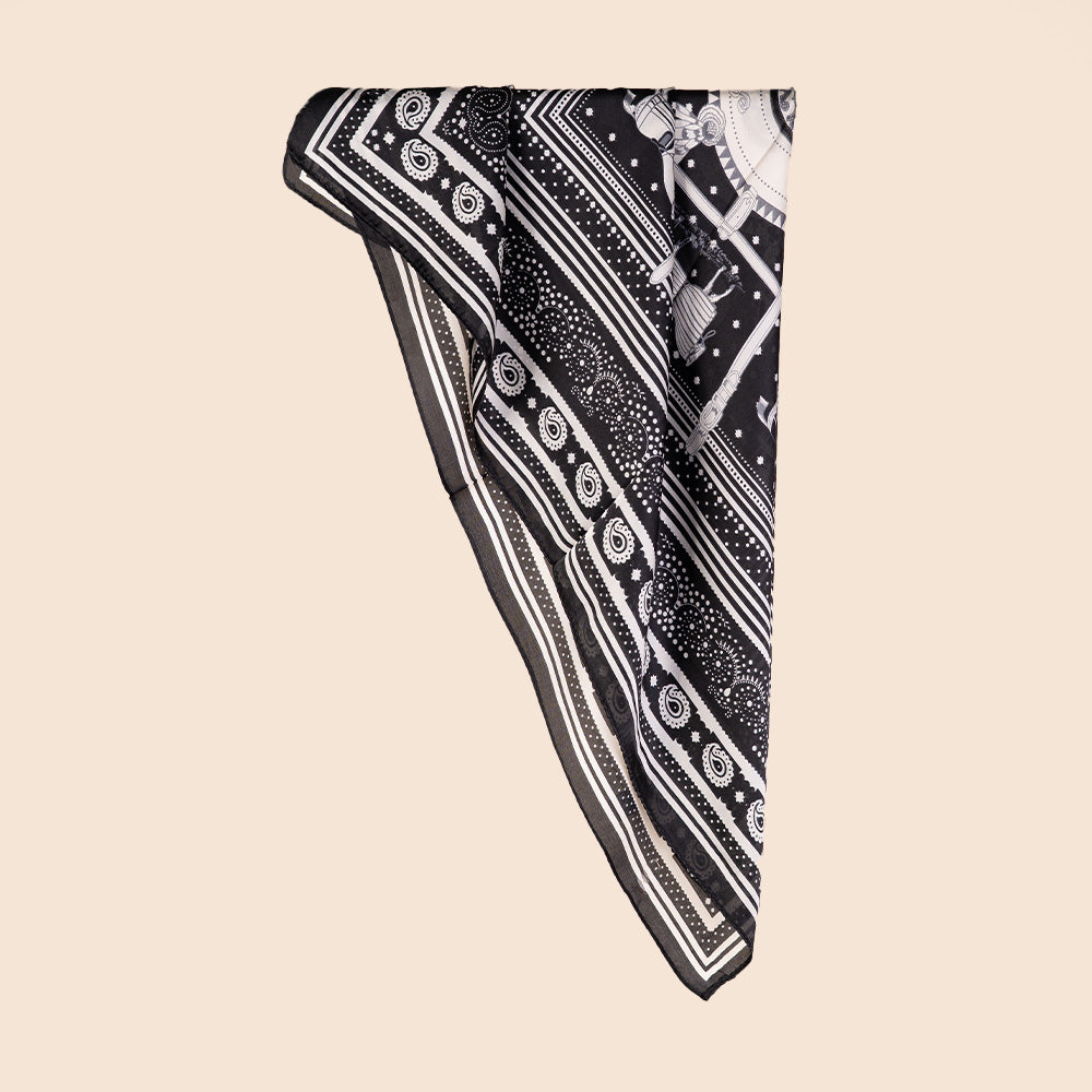 SQUARE SCARF WITH HORSES AND FRAMES