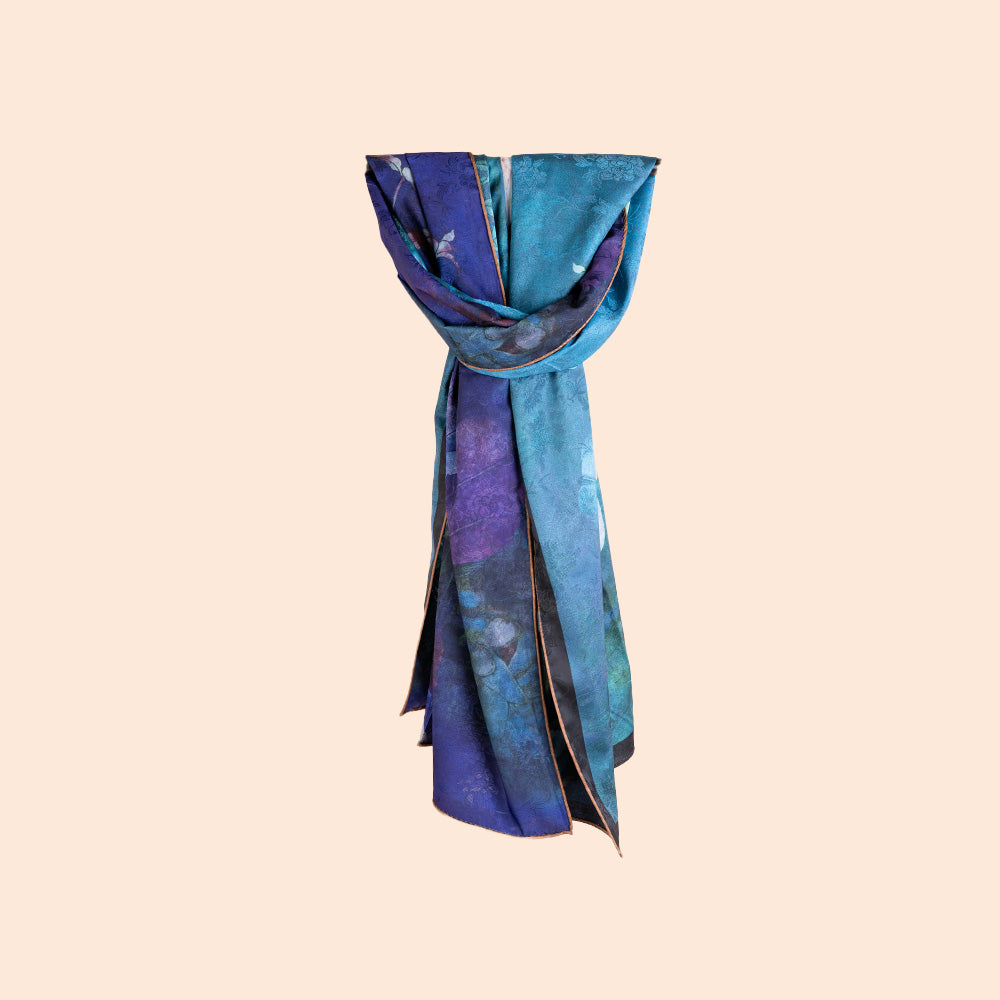 DOUBLE DAMASK SCARF WITH FLOWERS AND PETROL BACKGROUND