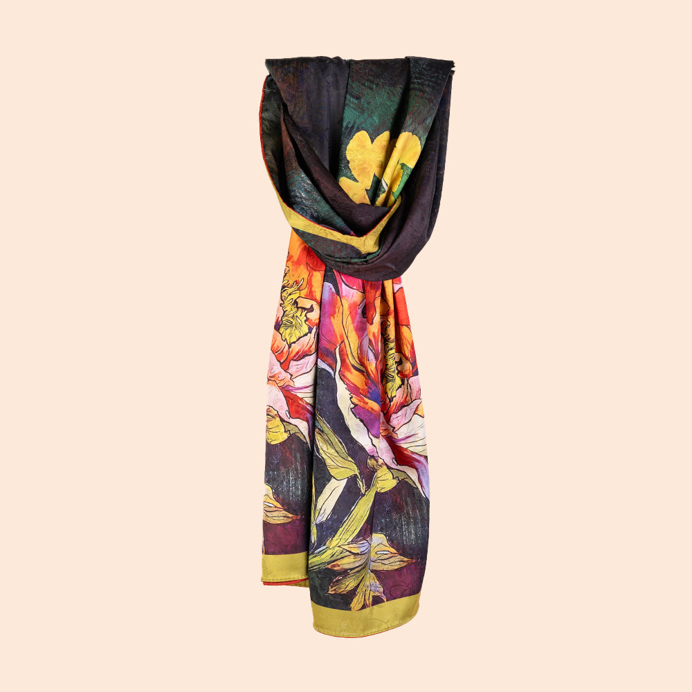 DOUBLE DAMASK SCARF WITH LARGE FLOWERS AND GREEN BACKGROUND