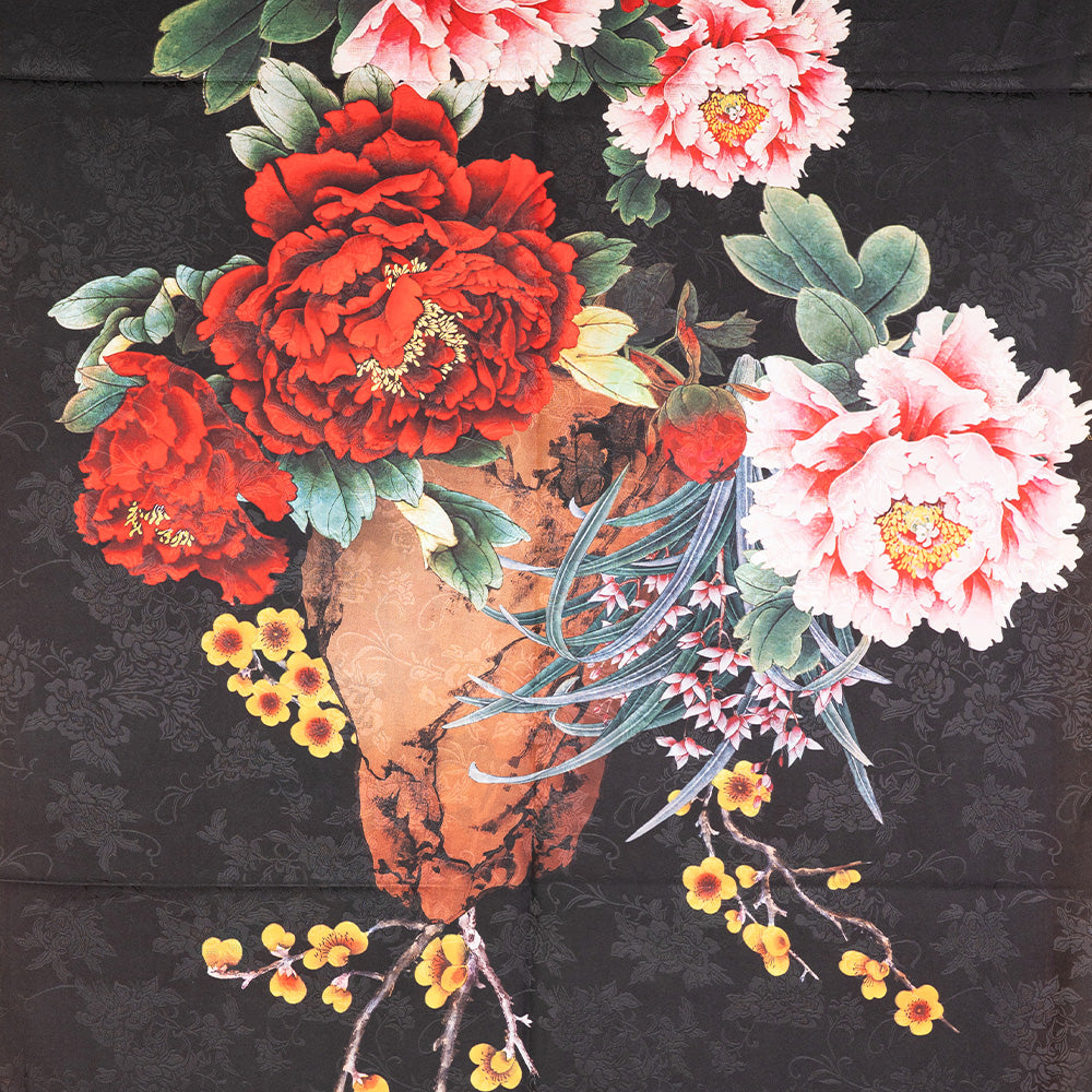 DOUBLE DAMASK SCARF WITH JAPANESE FLOWERS AND RED BACKGROUND