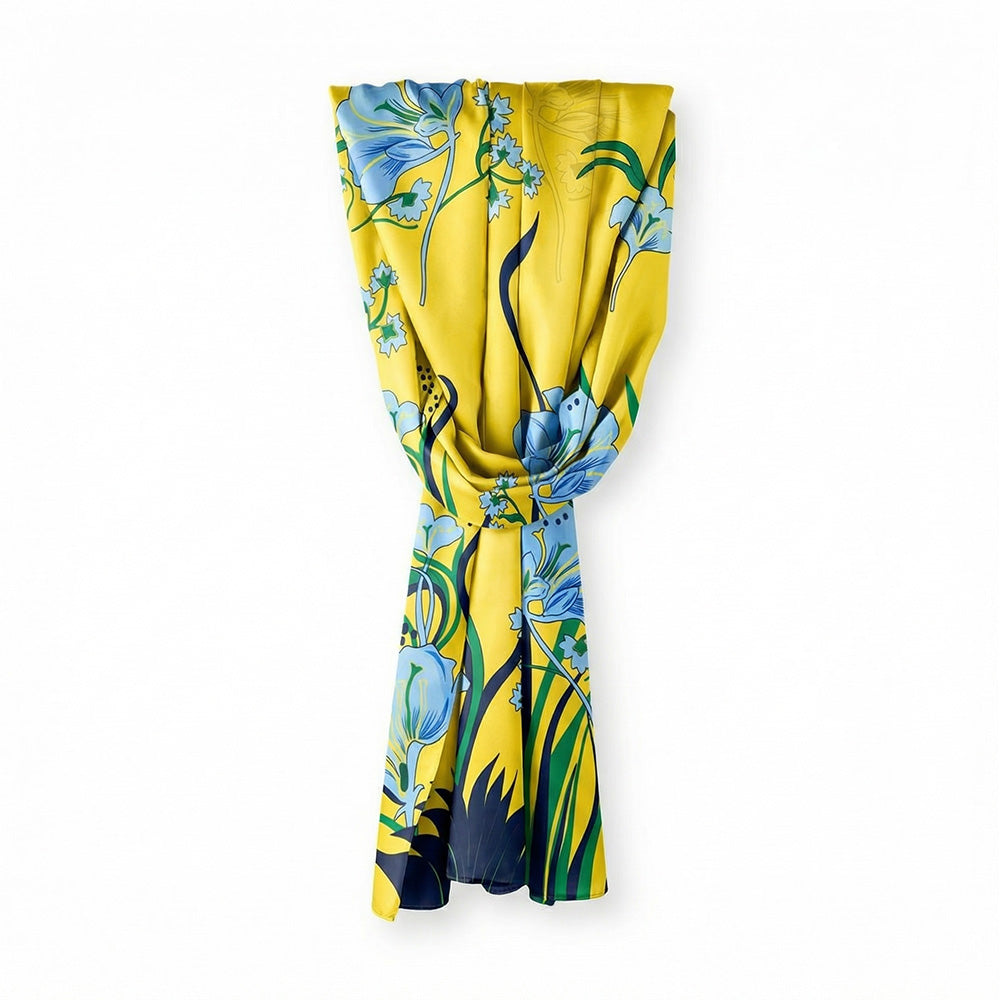 SCIARPA FOULARD IN SETA GRANDE CON FIORI E RAMOSCELLI SU SFONDO GIALLO